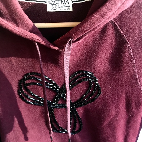 Aritzia TNA Hoodie - Picture 7 of 7